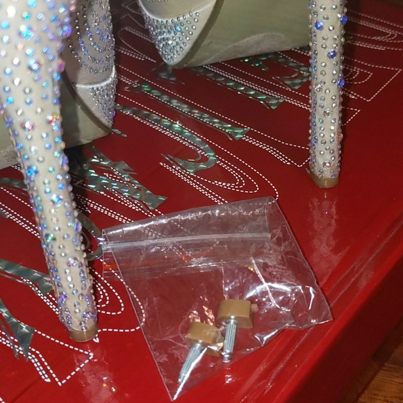Rhinestone heels Size 7 - Picture 4 of 6